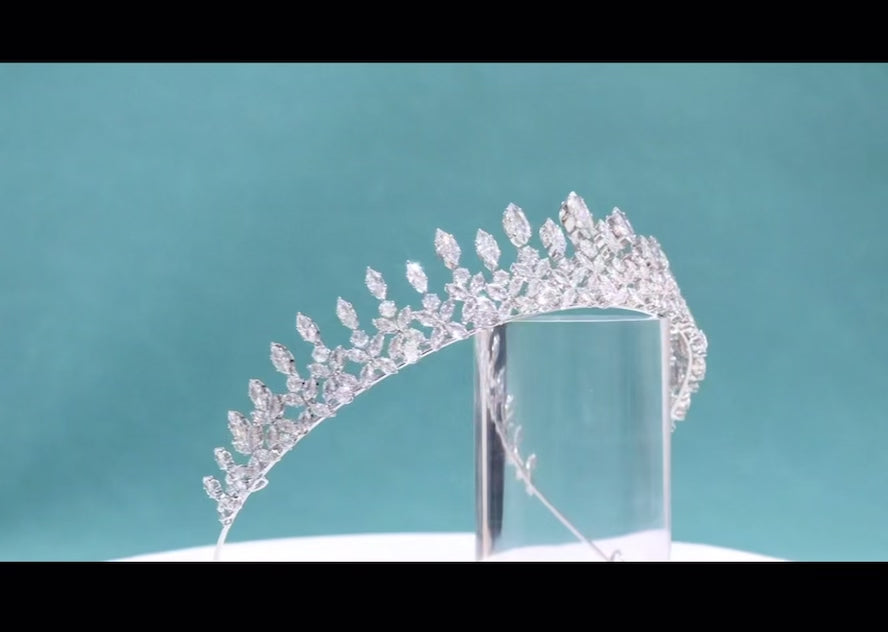 Eleanor Bridal Crown